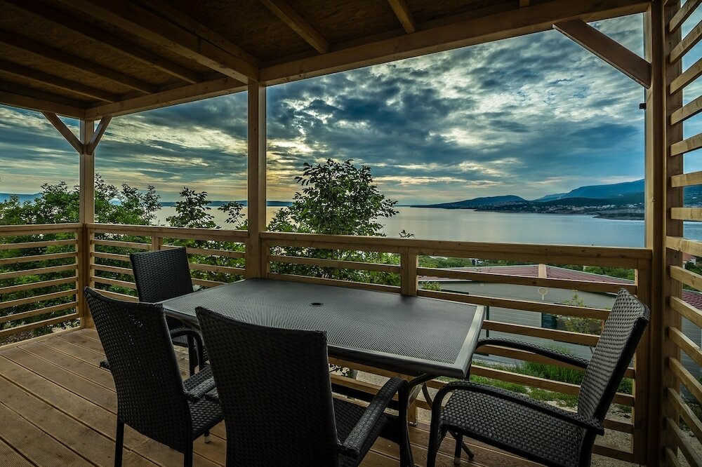 Фото Mediteran kamp Mobile Homes in Camping Klenovica