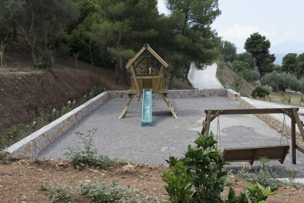 Фото Elimnion Resort