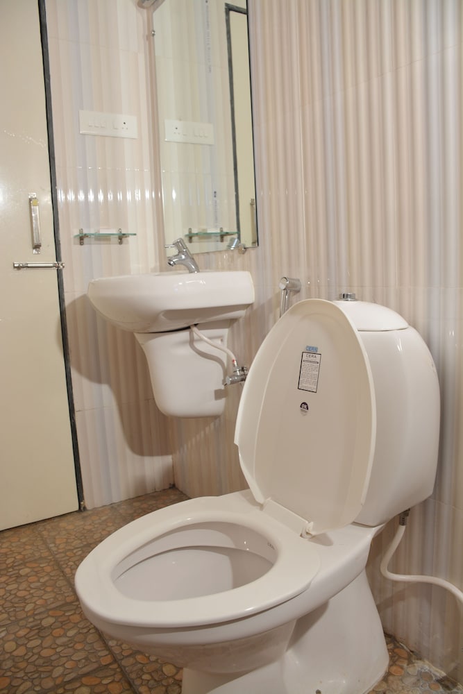 Фото Betelnut Inn Mrkt by Splenor