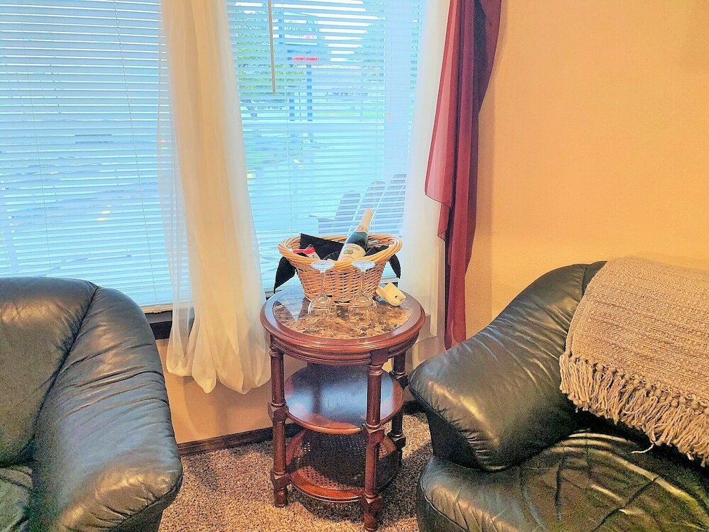 Фото Breakers Boutique Inn