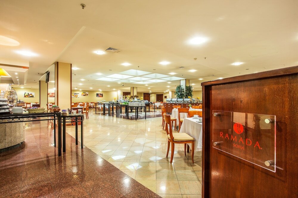 Фото Ramada by Wyndham Sofia City Center