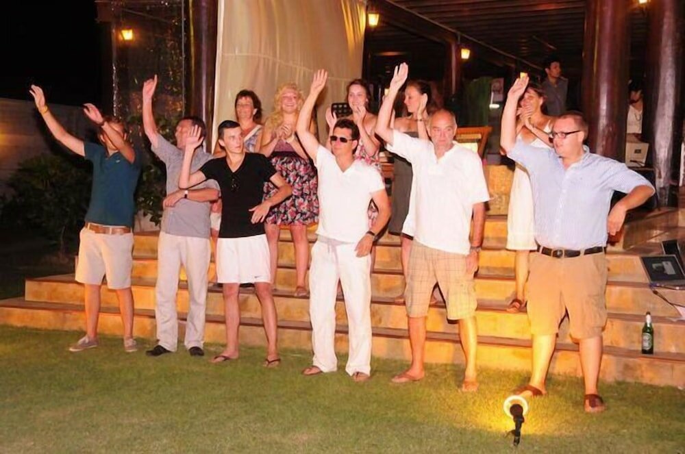 Фото Ruen Thai Rim Haad Resort