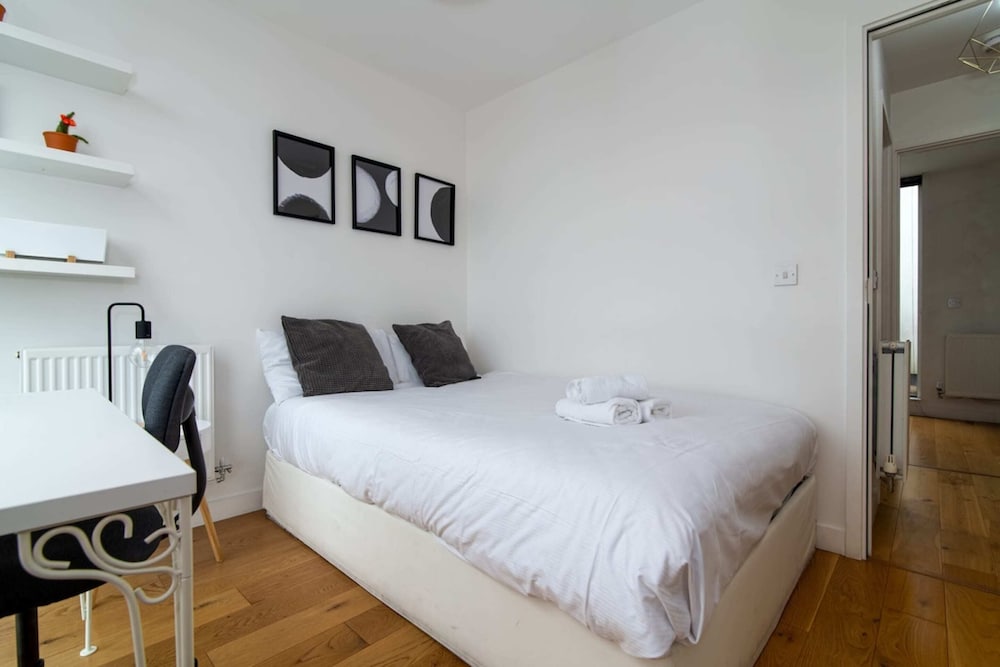 Фото Inviting 2bd Flat - 1 Min From Deptford Station!