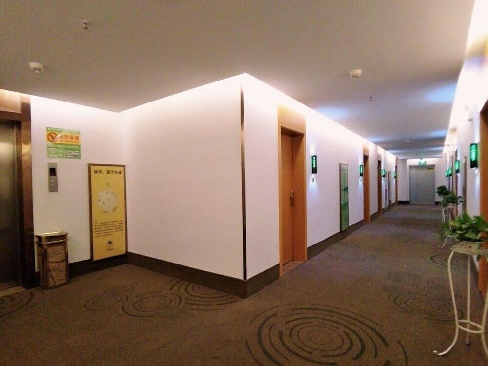 Фото GreenTree Inn Baoji Fengxiang Donghu Business Hotel