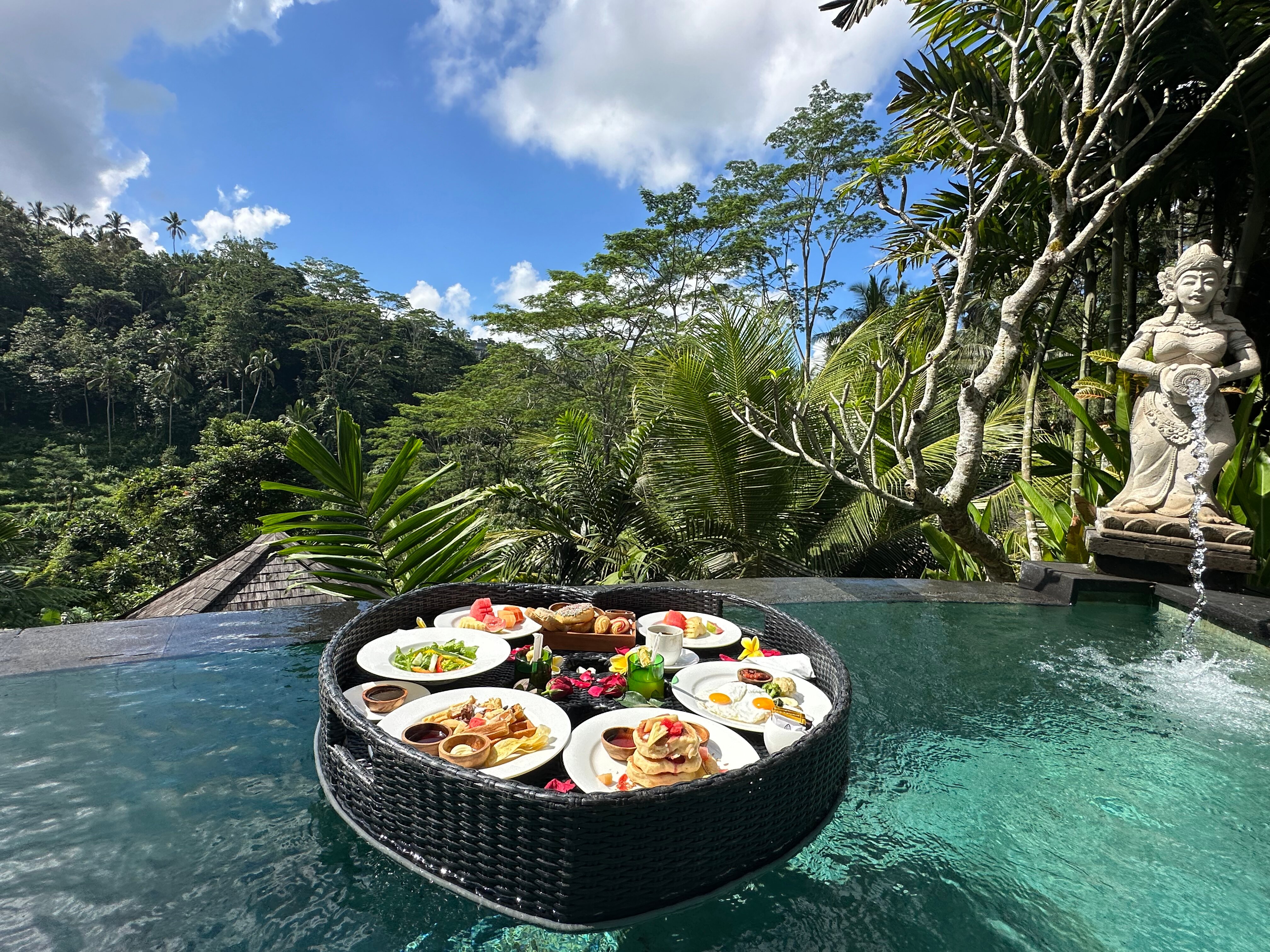 Фото The Kayon Jungle Resort