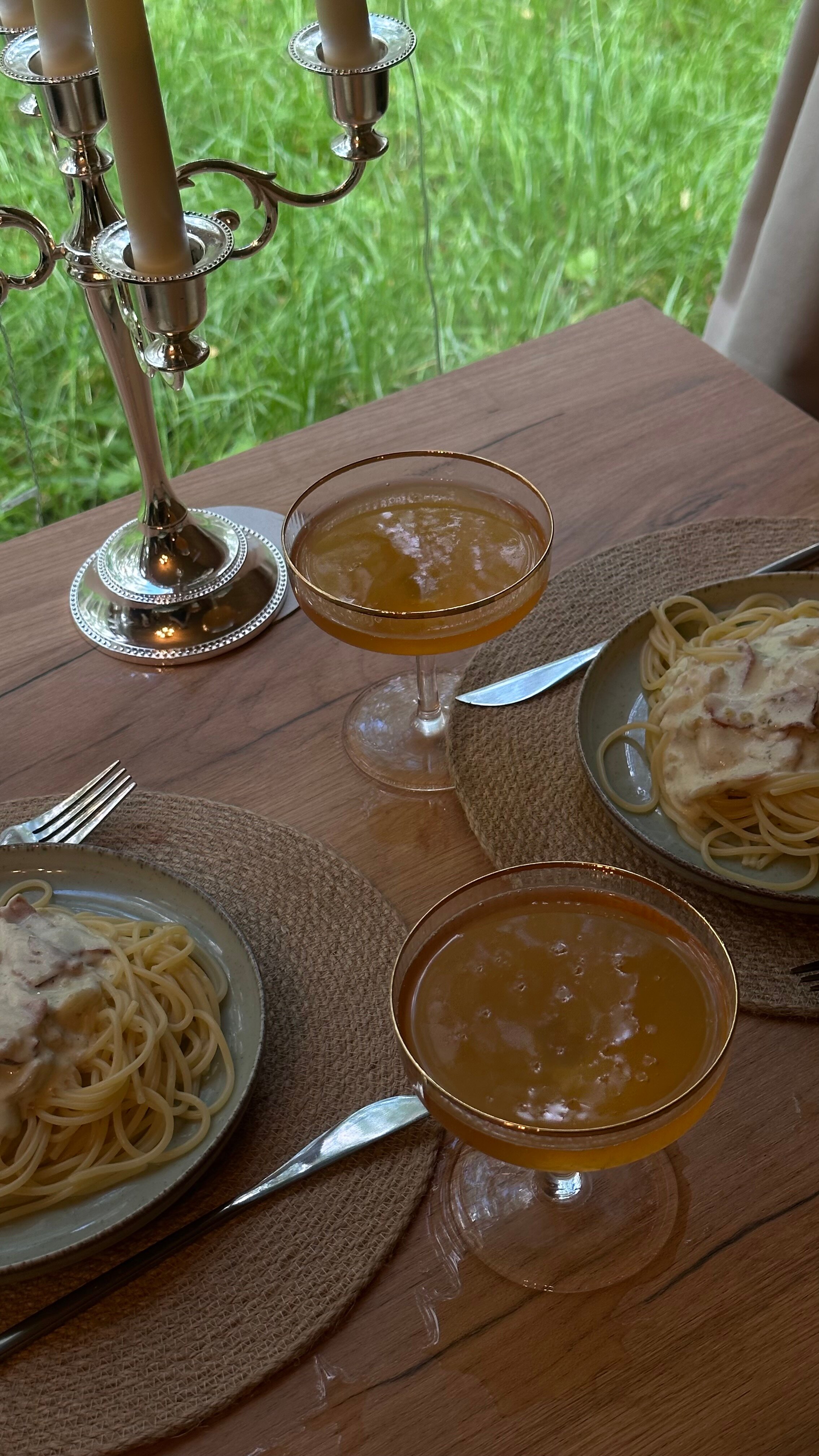 Фото Два зайца