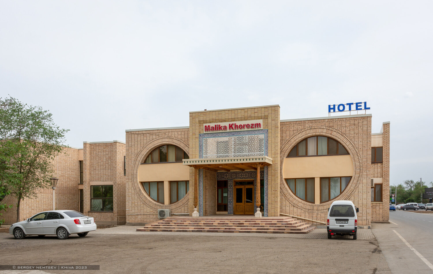 Фото отеля 1