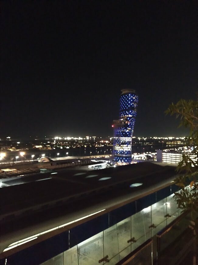 Tower Emirates Tower, Abu Dhabi, photo