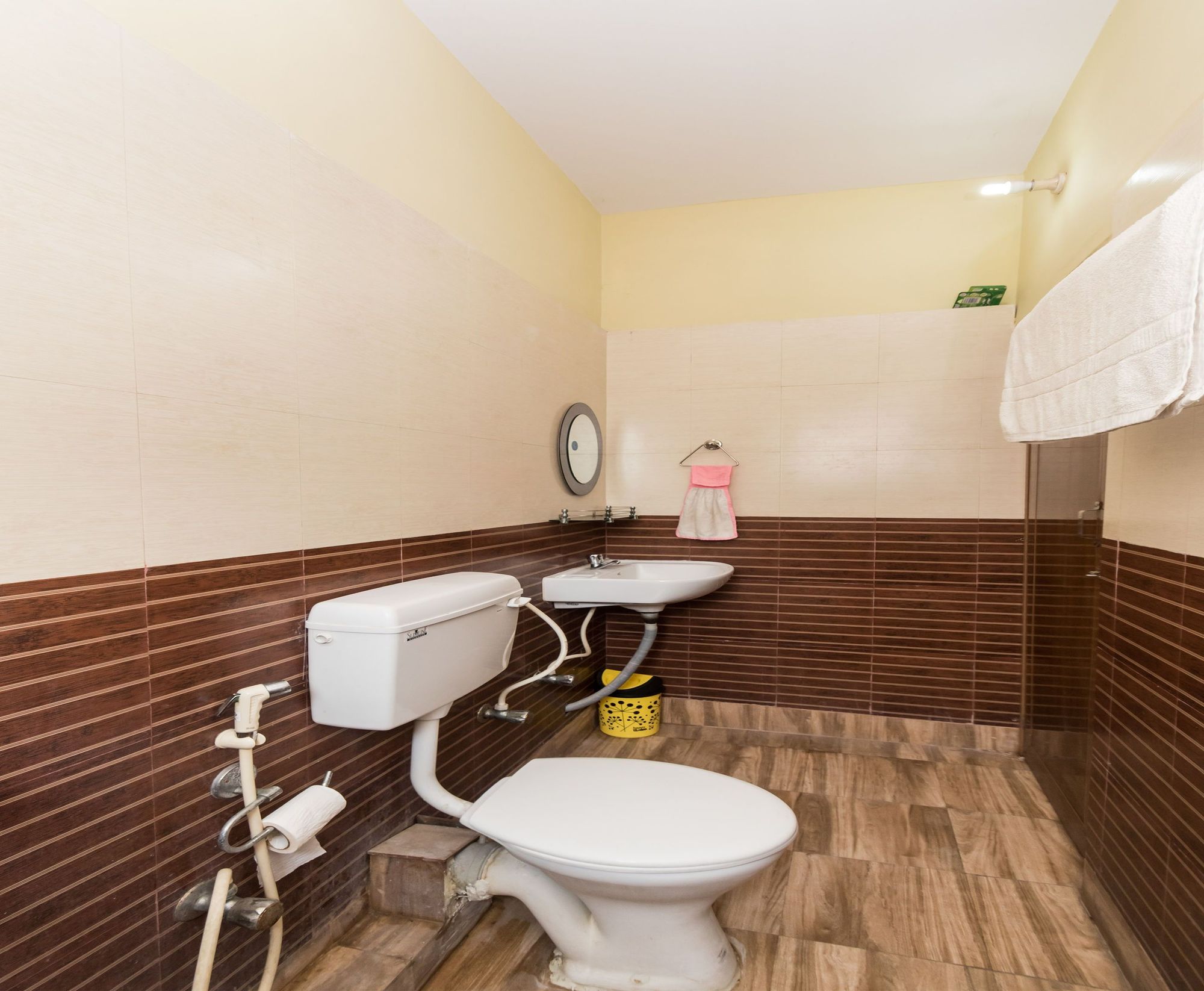 Фото Oyo 5718 Pratiksha Guest House