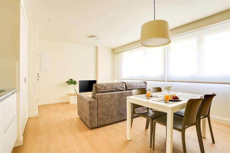 Фото Sercotel Logroño Suites