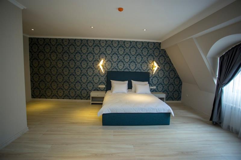 Фото 118296832490