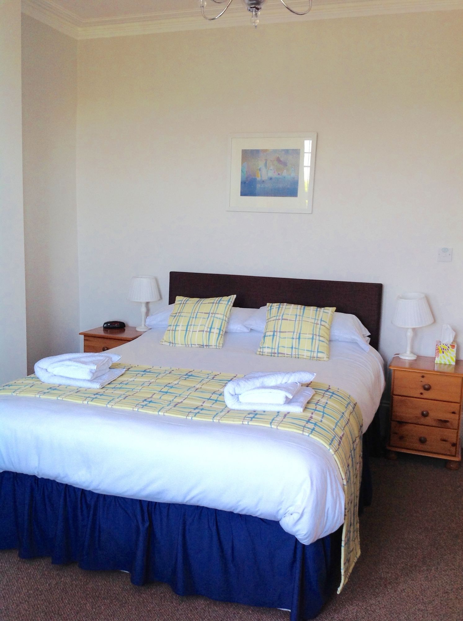 Фото By The Sea Bed and Breakfast