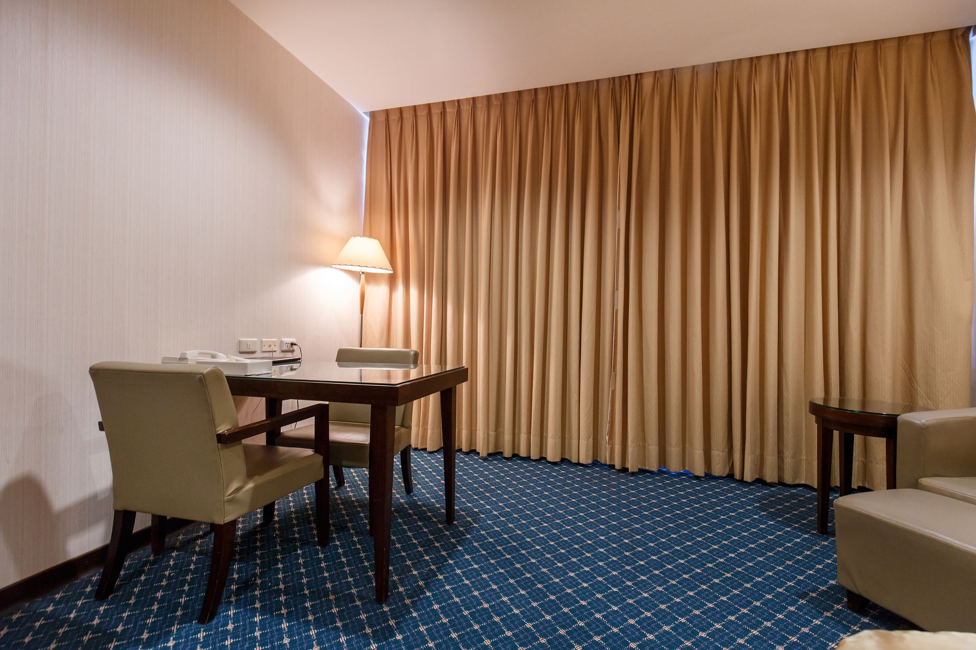 Фото Champion Hotel