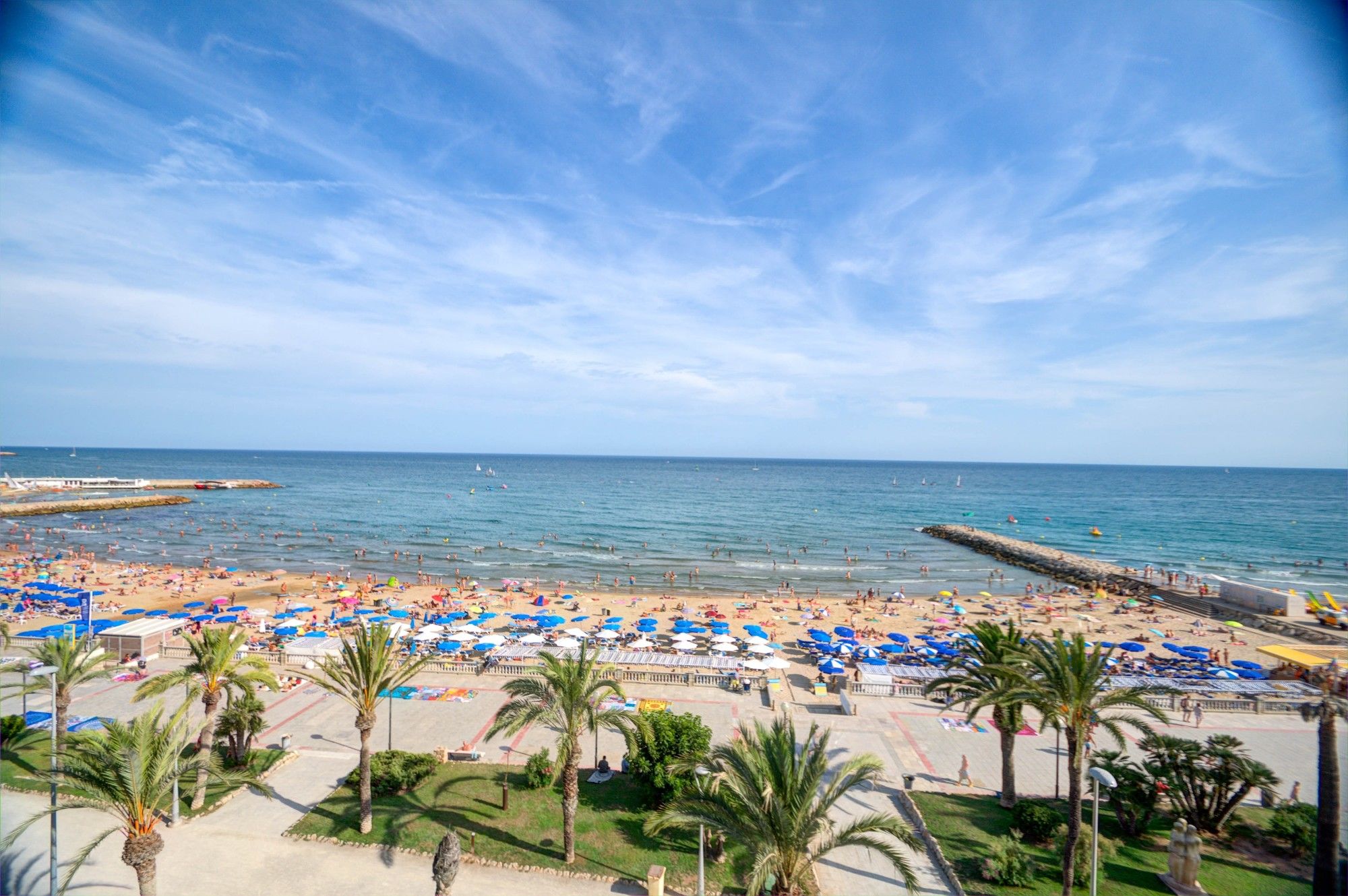 Фото Blue Sea Front