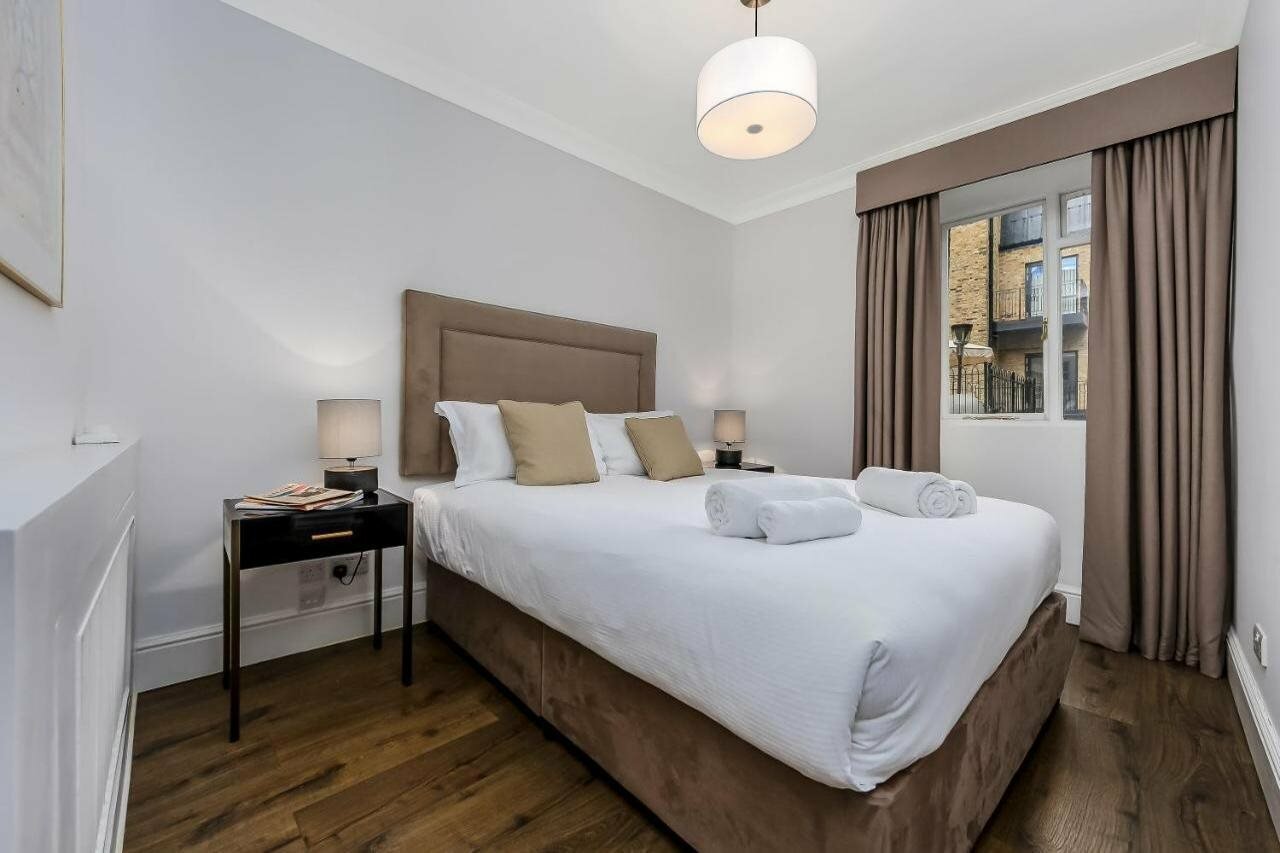 Фото 10 Curzon Street Apartments by Mansley