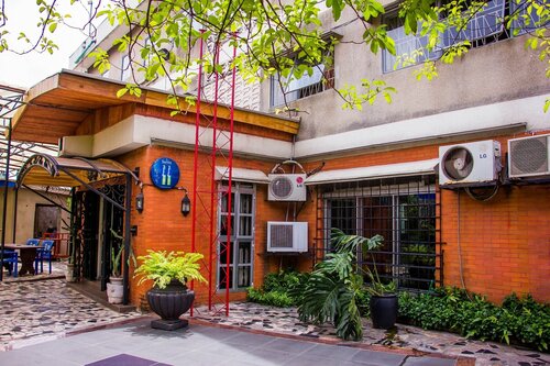 Гостиница Elliotnass Hotel в Лагосе
