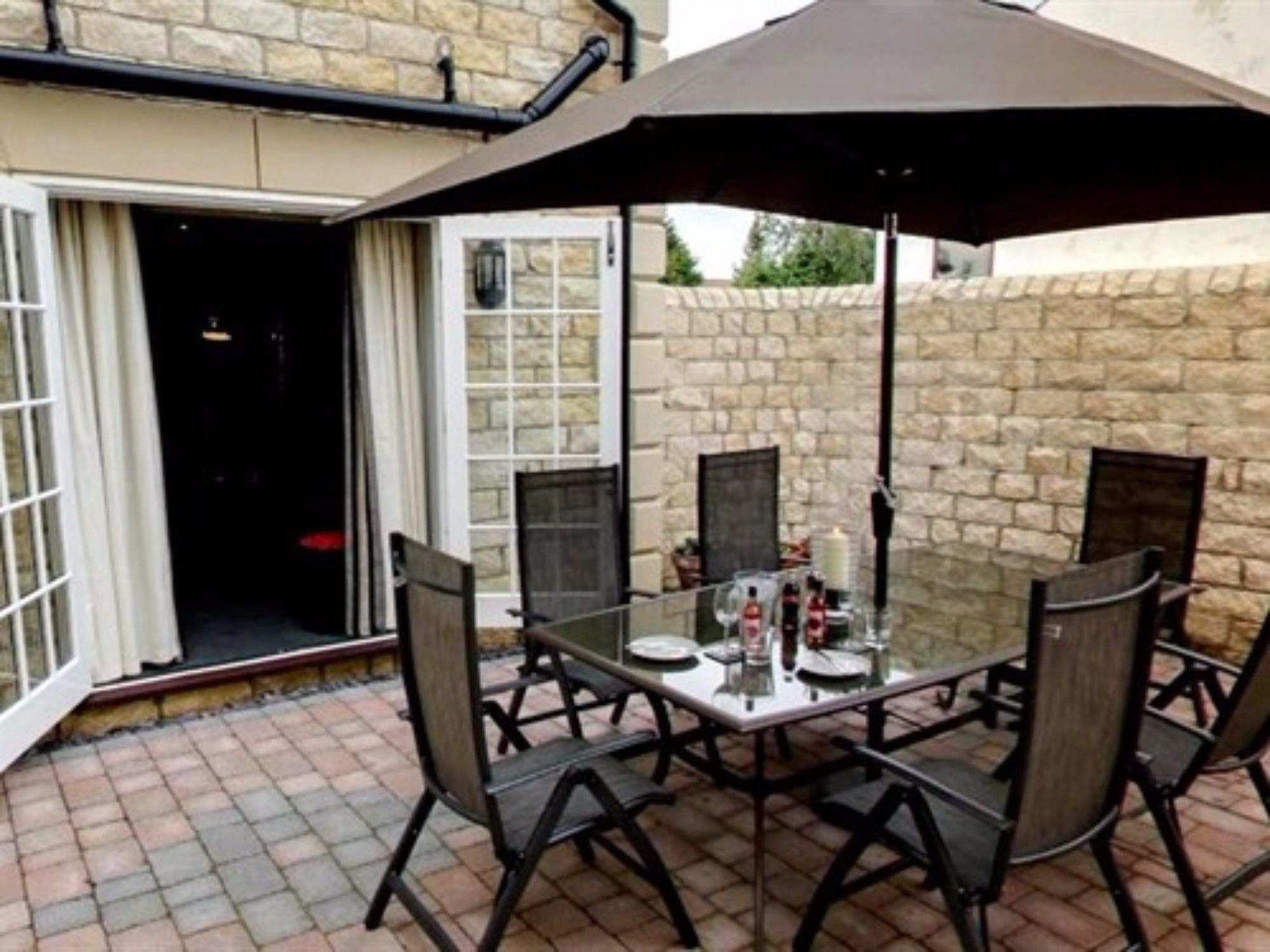 Фото The Copper Horse Cottages