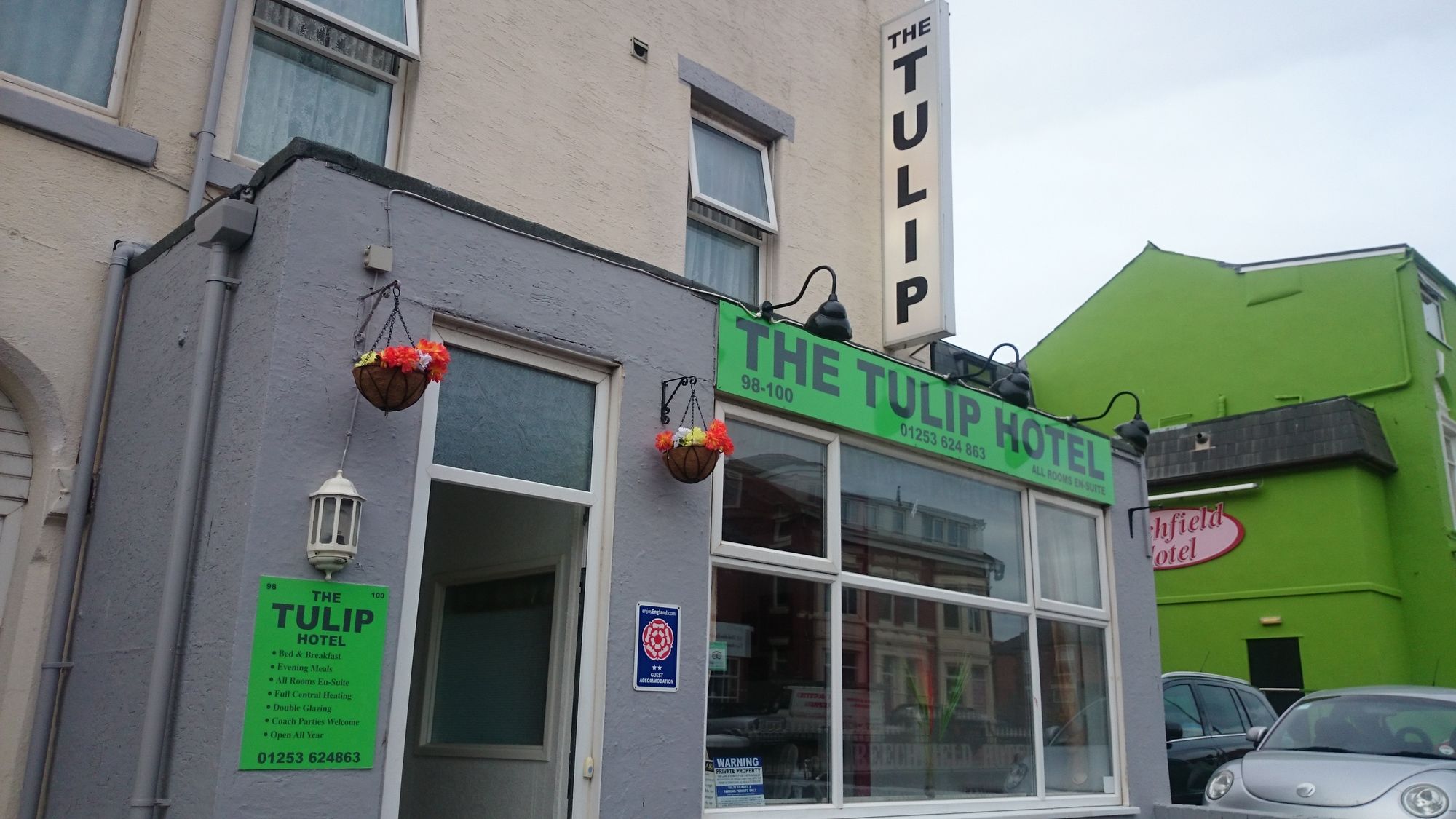 Фото отеля 1