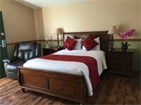 Фото Carmel Resort Inn