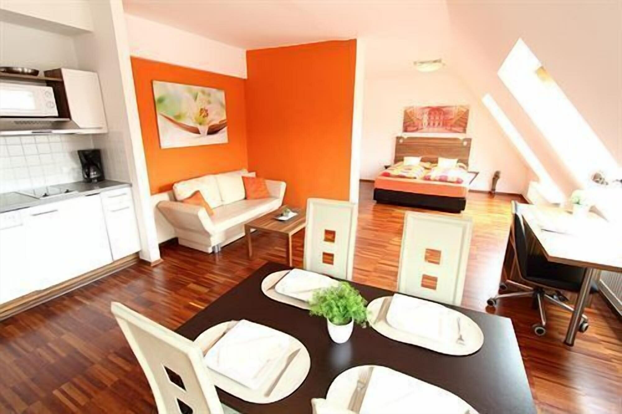 Фото Royal Living Apartments