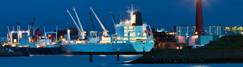 Shipbuilding, ship repair Seaborne International, Dubai, photo