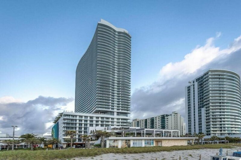 Гостиница Hyde Suites Midtown Miami в Майами