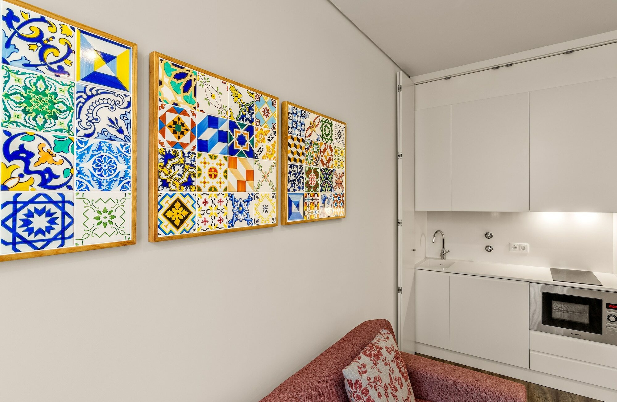 Фото 296 Heritage Apartments