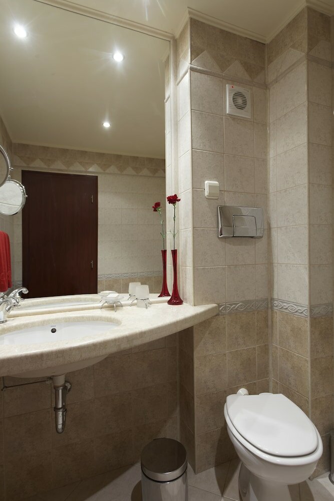 Фото Hotel Capitol