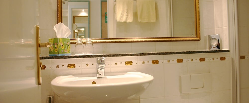 Фото Hotel Aurbacher Hof GmbH