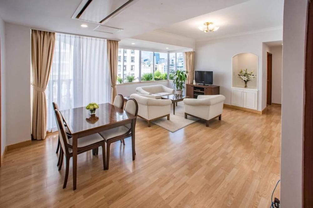 Фото Saigon Court Serviced Apartment
