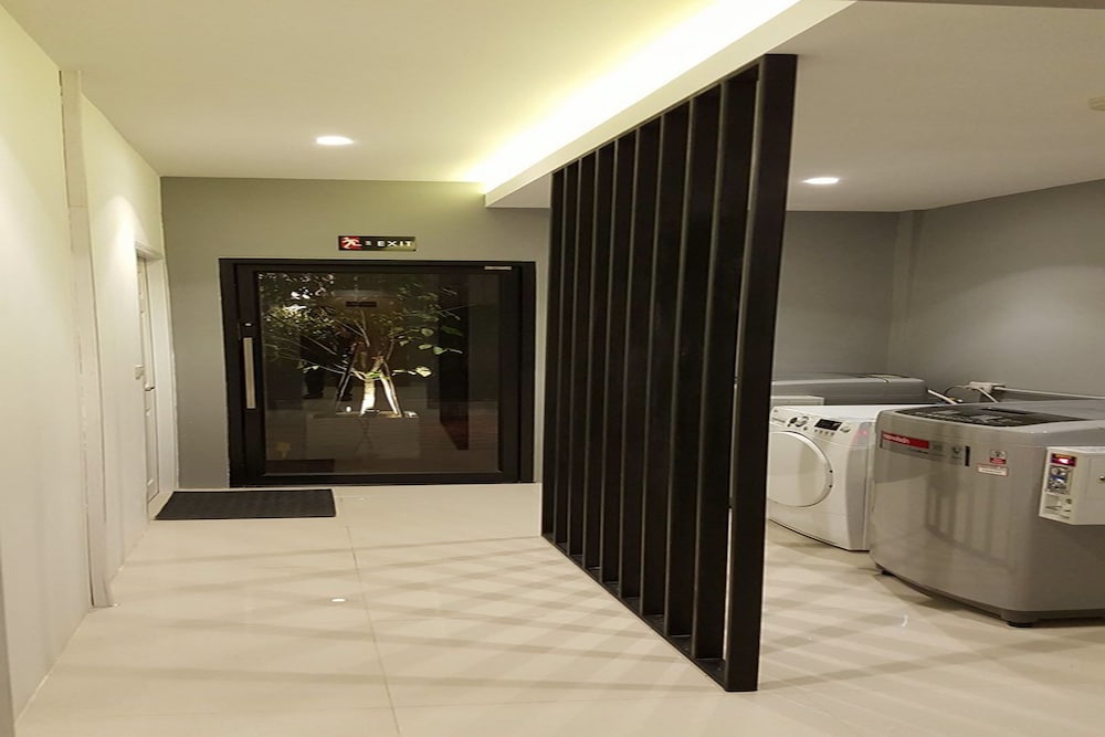 Фото Ploen Place Residence