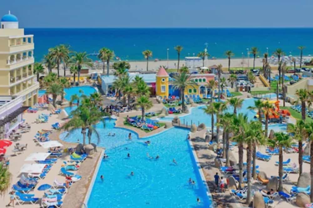 Фото Mediterráneo Bay Hotel & Resort