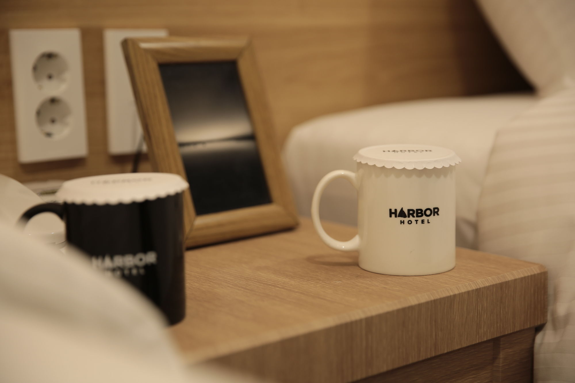 Фото Harbor Hotel