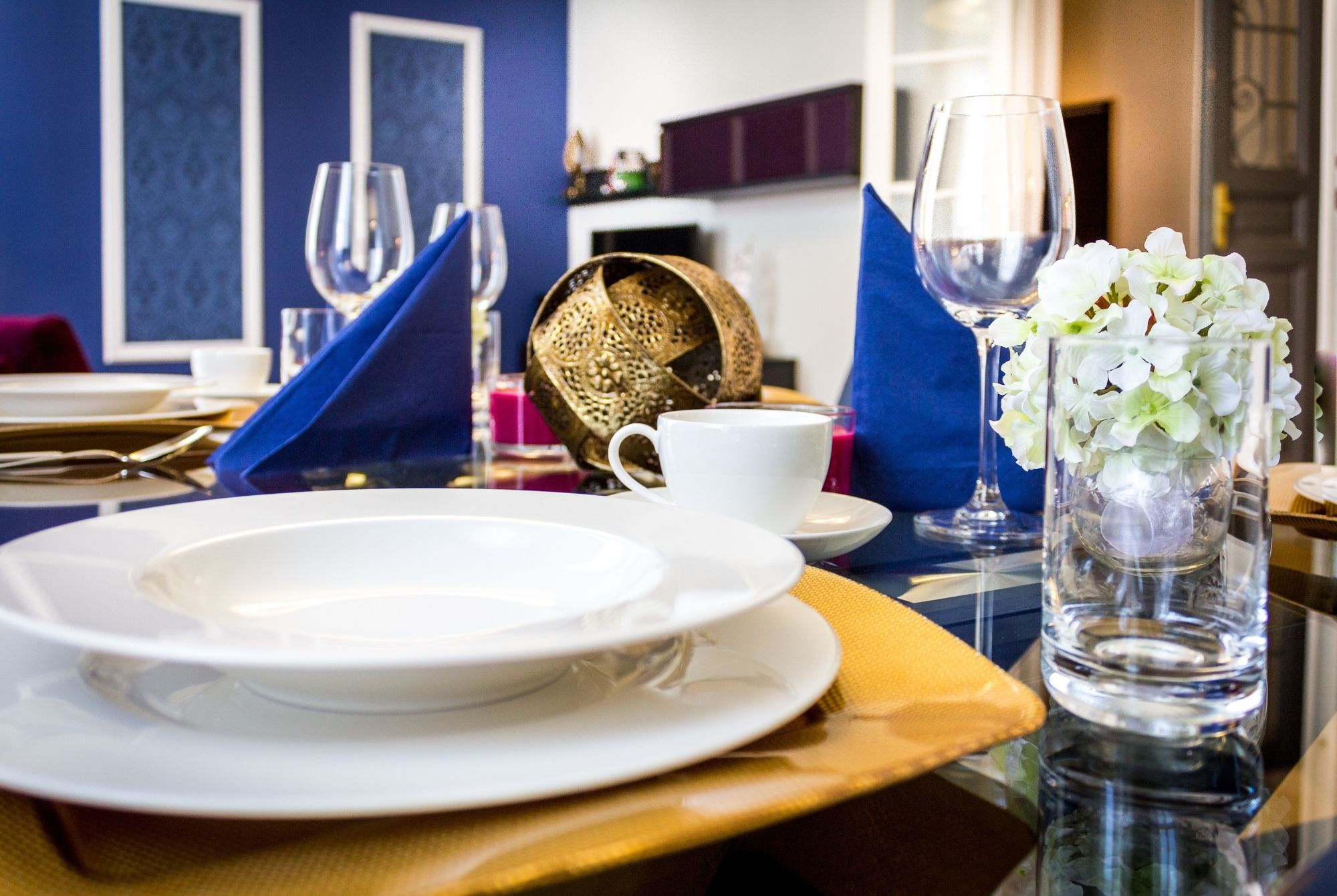 Фото Abieshomes Serviced Apartments - Downtown