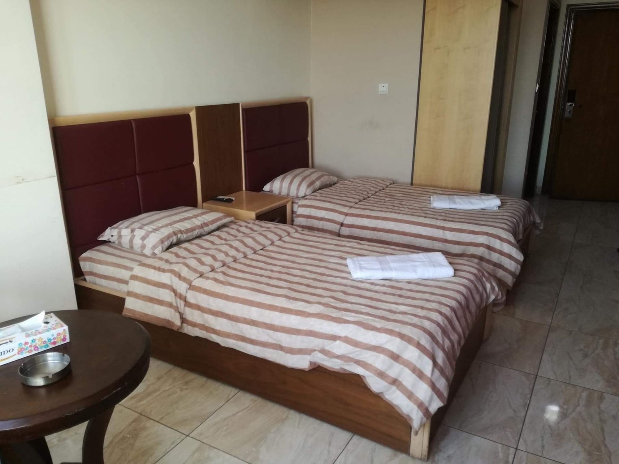 Фото Yacht Hotel Aqaba