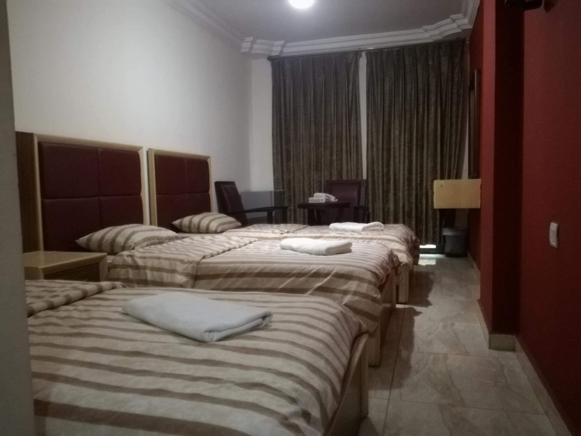 Фото Yacht Hotel Aqaba