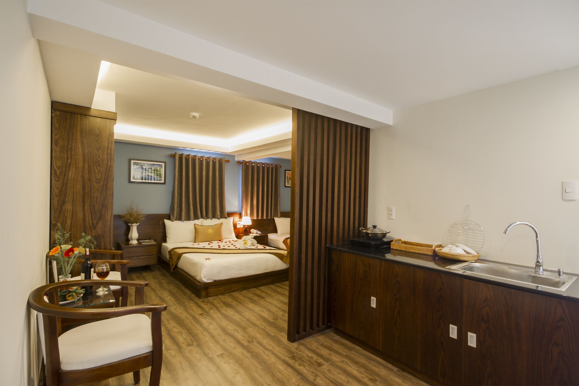 Фото Happy Sky Hotel