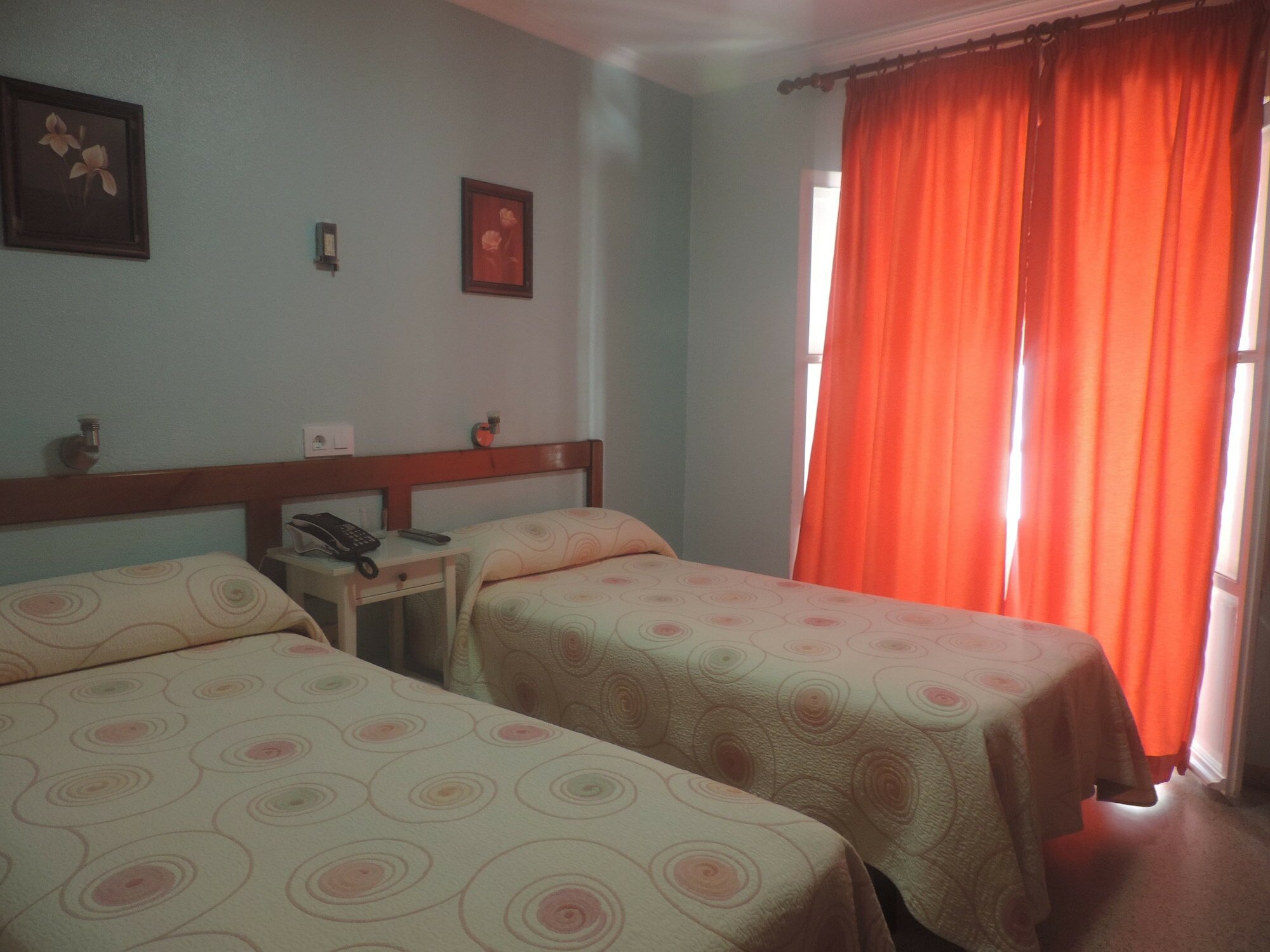 Фото Hostal Bahia