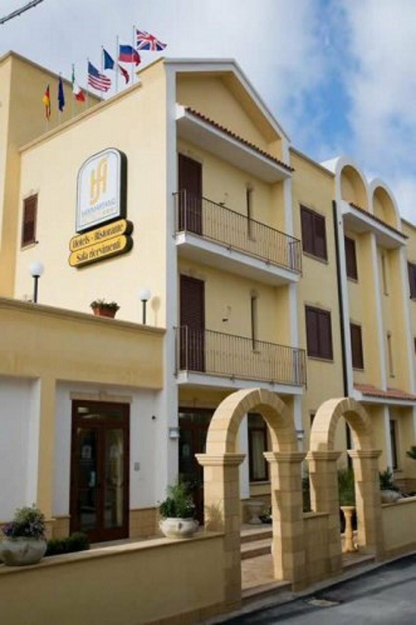 Фото Sammartano Hotel