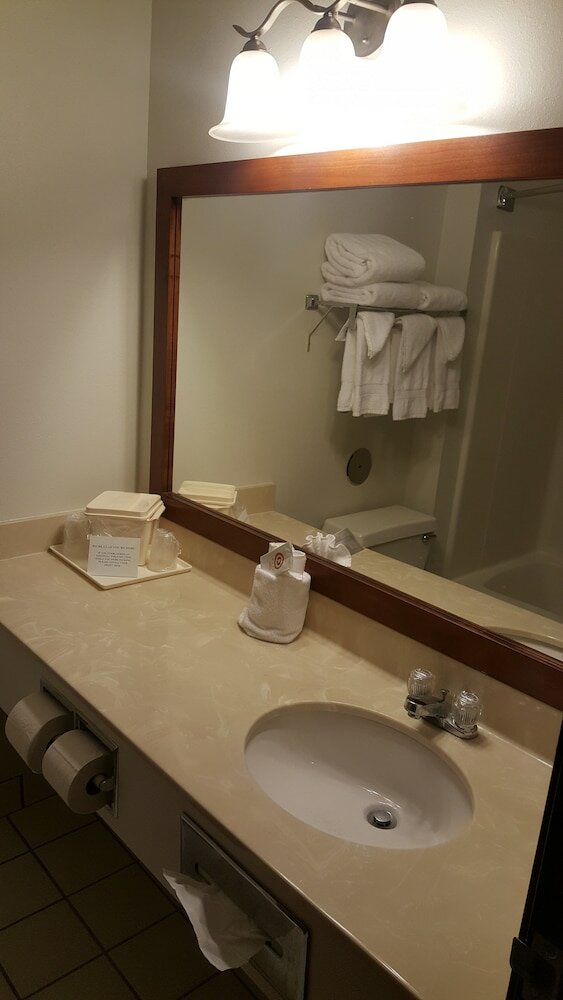 Фото Comfort Inn Jamestown