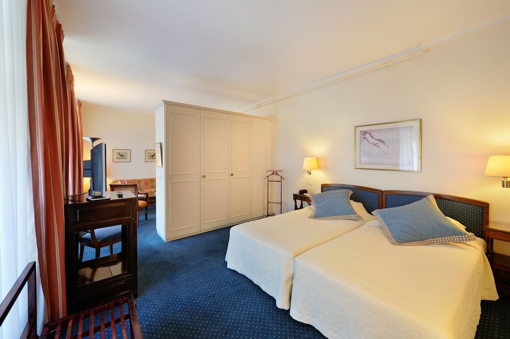 Фото Hotel Victoria