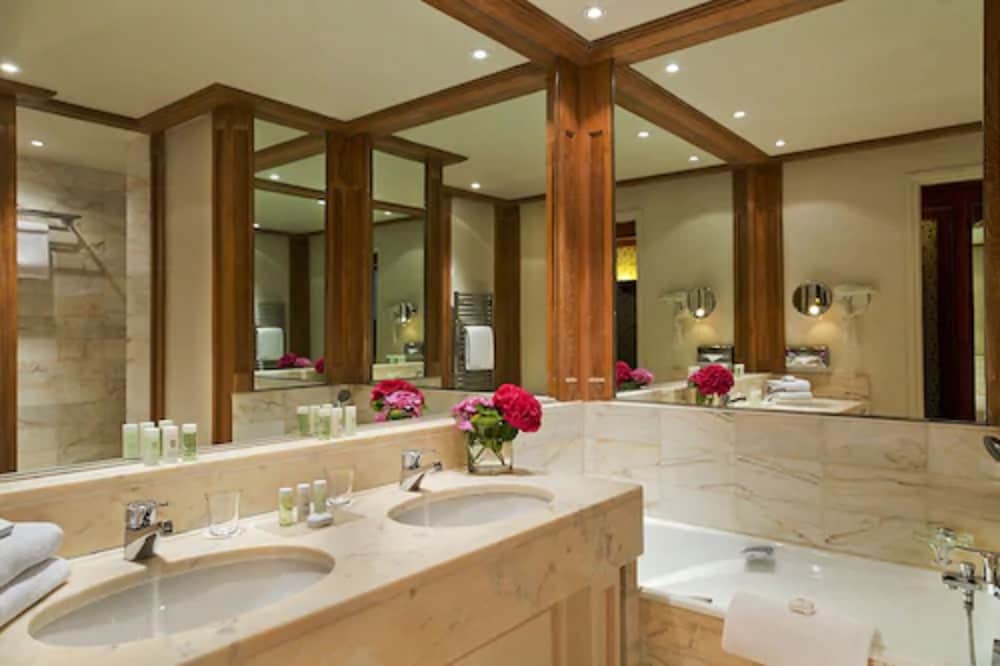 Фото Castel Marie Louise