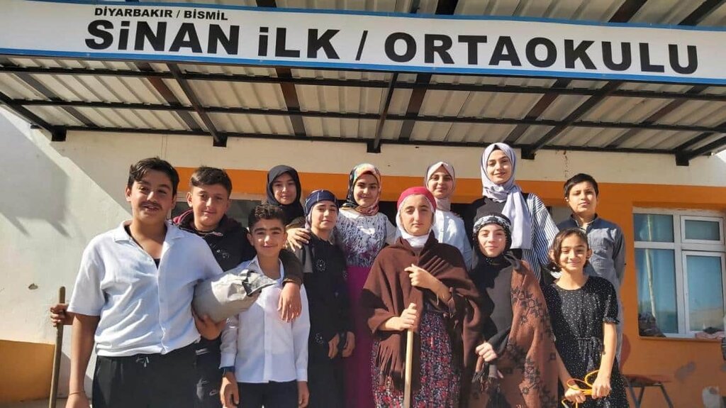 School Sinan Middle School, Bismil, photo