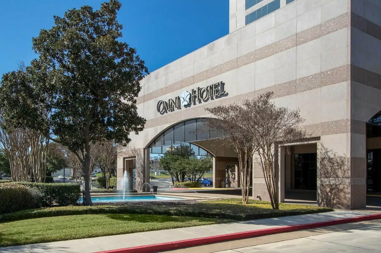 Фото отеля 1