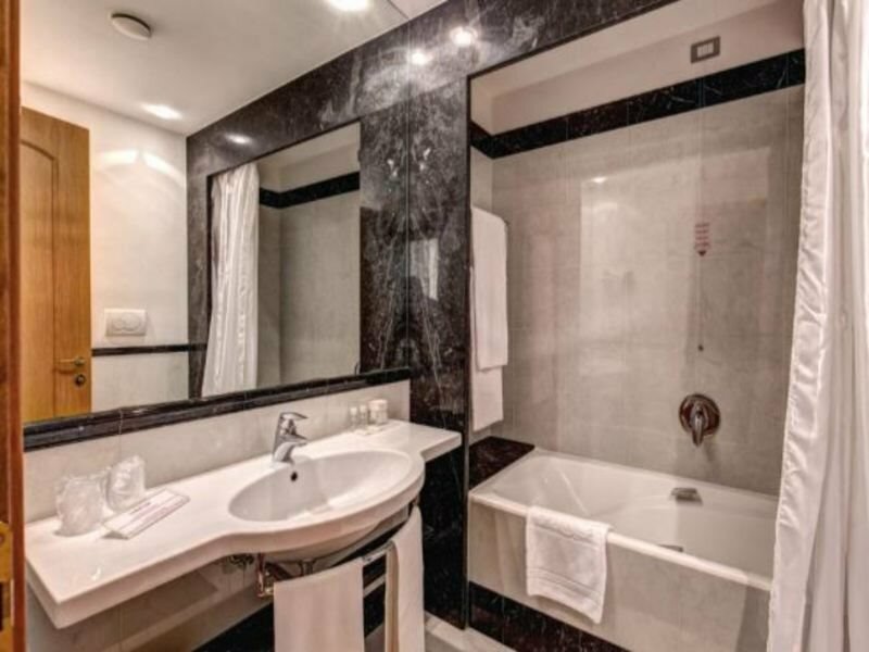 Фото Hotel Londra & Cargill