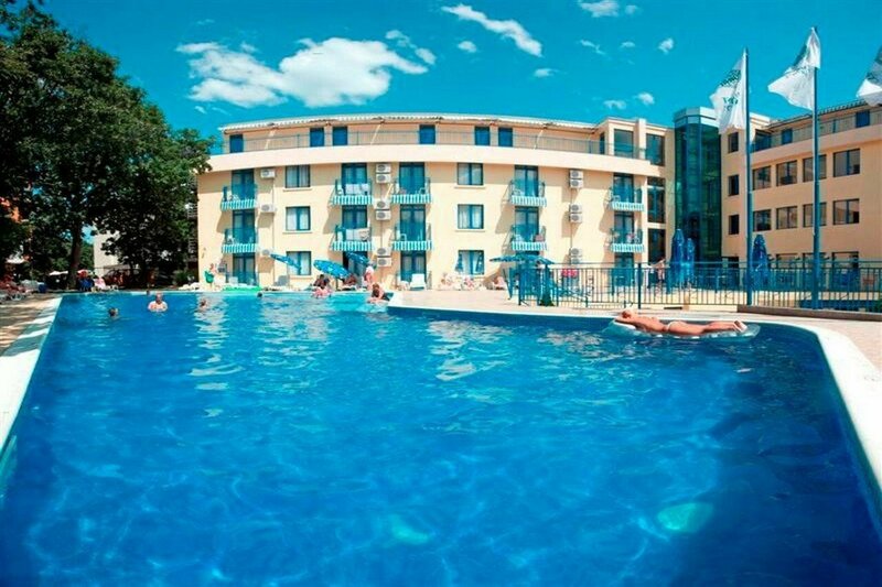 Гостиница Blue Sky Hotel - Parking & All Inclusive в Золотых Песках