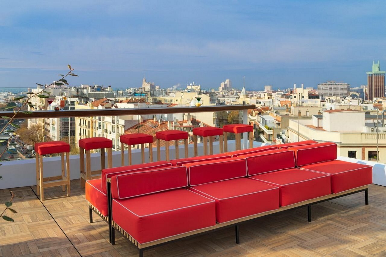 Фото H10 Puerta de Alcalá