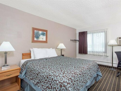 Гостиница Days Inn by Wyndham Fond du Lac в Штате Висконсин