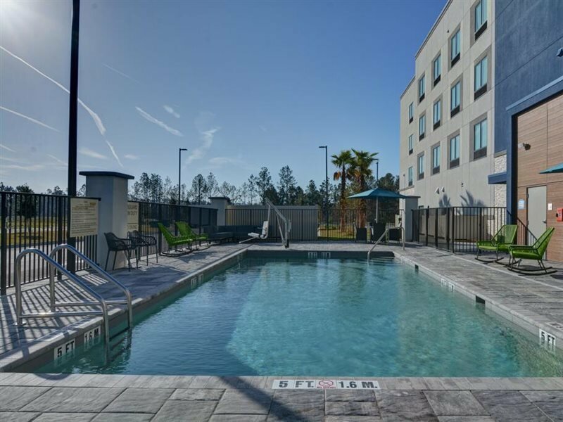 Фото Hampton Inn & Suites Middleburg