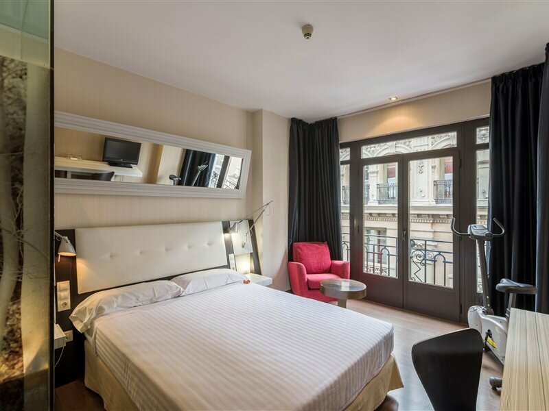 Фото Petit Palace Chueca